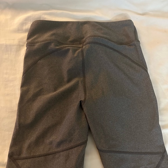 Women's UA Meridian Heathered
Bike Shorts, medium - Picture 3 of 3